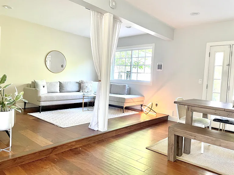 1831 Hurst Ave — Photo 13
