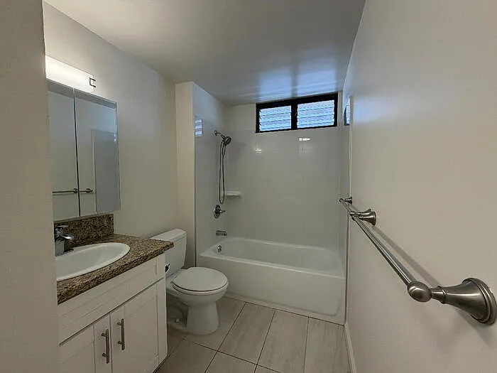 909 Coolidge St — Photo 5