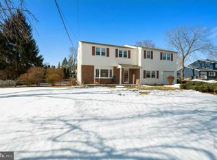 89 Bluebird Rd, Holland, PA 18966