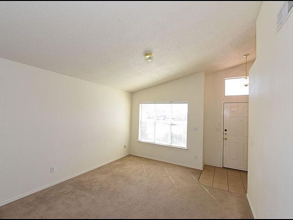 4th image of 523 Sun City Pl