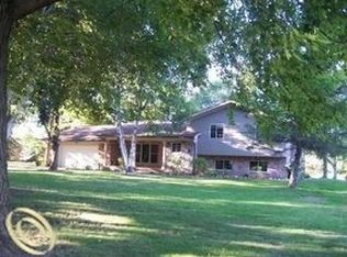 1797 Imperial Dr, Highland, MI
