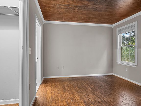 4th image of 12753 Fair Briar Ln