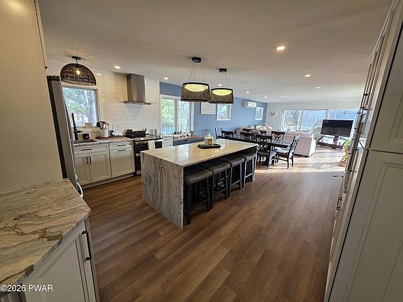 2nd image of 47 Summit Cir