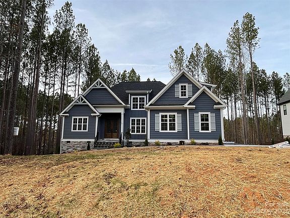 4th image of 162 Winding Forest Dr #28