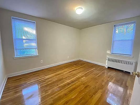 5th image of 143-23 Barclay Ave #3R