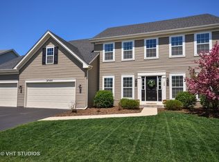 38W480 Callighan Pl, Geneva, IL 60134