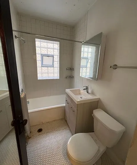 2400 W. Wilson — Photo 12