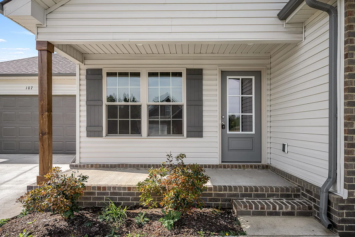 Building Photo - 107 Meadowbrook Dr