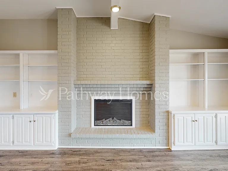 608 Westway Dr — Photo 4