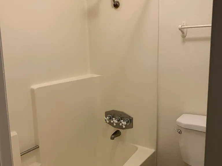 10710 Holly Meadows Dr #A — Photo 23