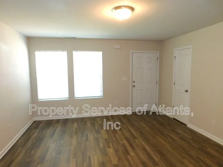 356 Jada Ln — Photo 3