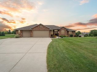 5812 N Waterman Dr, Milton, WI 53563