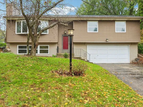 4659 Stone Wood Dr, Middleton, WI 53562