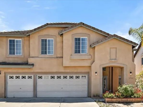 39513 Saint Honore Dr, Murrieta, CA 92563