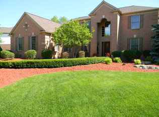 493 Sylvan Dr, Canton, MI