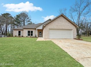 2116 Cleary Rd, Florence, MS 39073