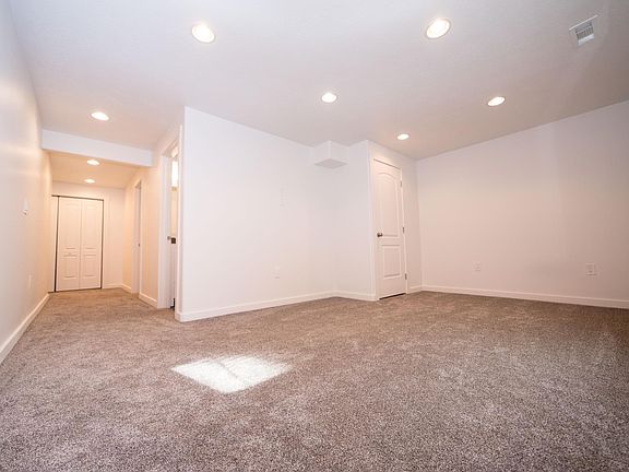 5th image of 1369 E 380th St N Unit 30