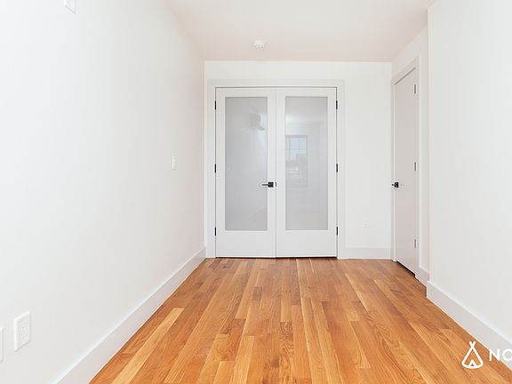 3rd image of 241 Scholes St #2C