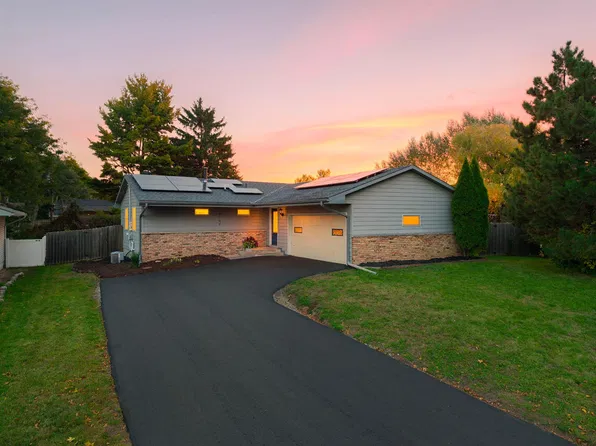 8700 40th Ave N, New Hope, MN 55427
