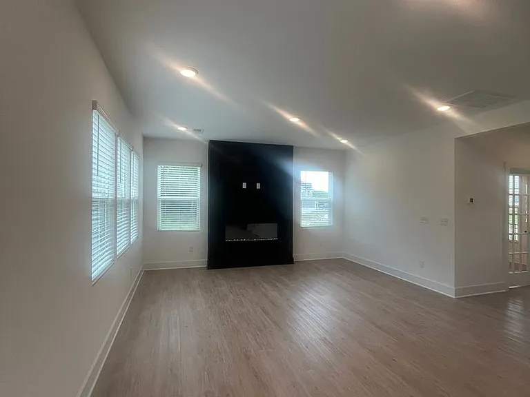 149 Rose Hannah Dr — Photo 10