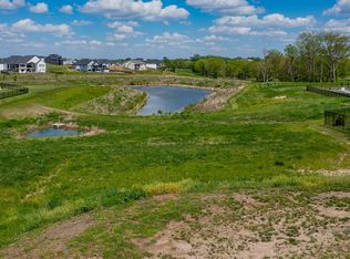 3837 NW 183rd St, Clive, IA 50325