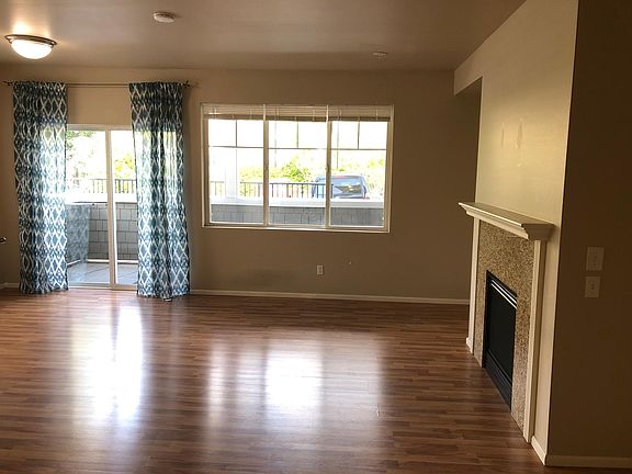 2nd image of 537 225th Ln NE Unit C106