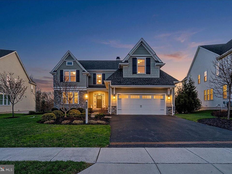 1st image of 122 Chapel Hill Cir