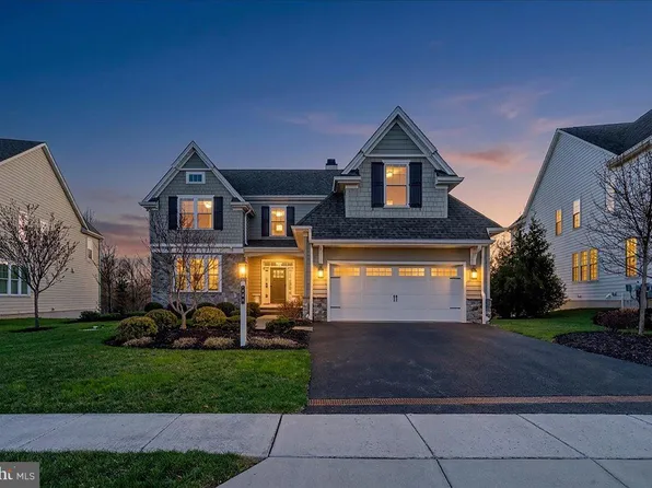 122 Chapel Hill Cir, Paoli, PA 19301