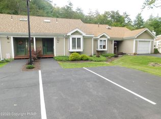 13 Turtle Way, Stroudsburg, PA 18360