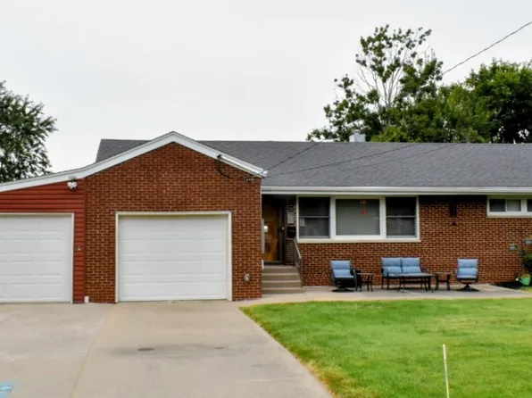 170 S Pleasant Ave, Galesburg, IL 61401