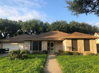106 Biltmore Dr, Victoria, TX 77904