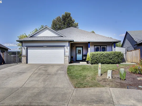 33940 SE Erika Ct, Scappoose, OR 97056