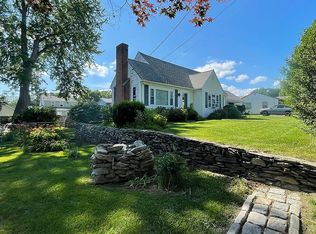 91 Spofford Ave, Warwick, RI 02888