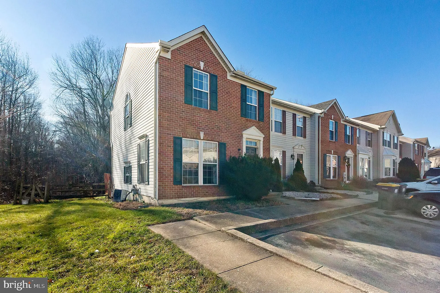 77 Alexis Dr photo 1