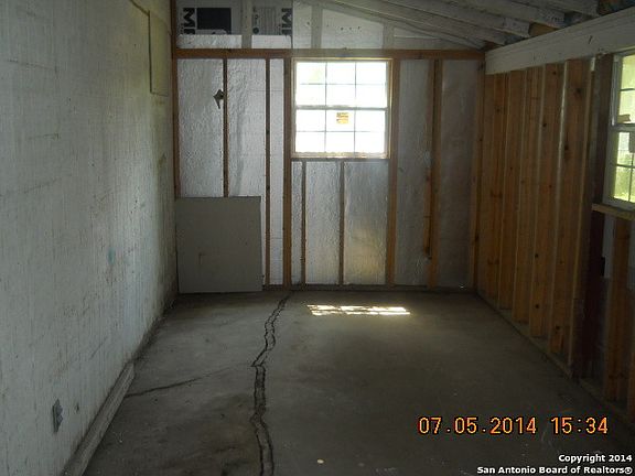 4th image of 9306 GARNETT AVE