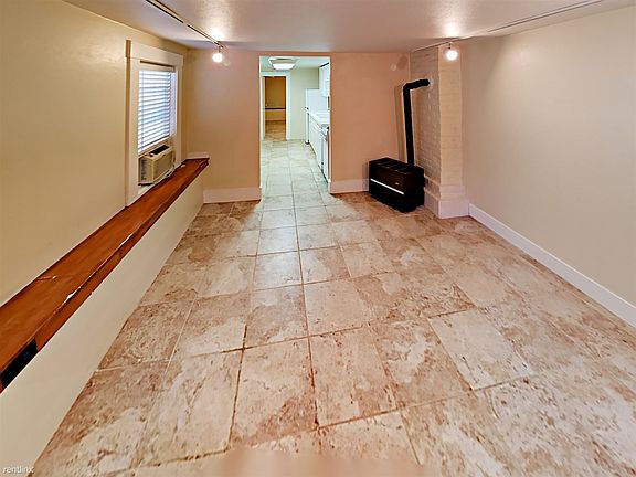 5th image of 219 Ramona St APT 9