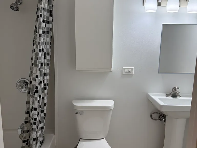 303 Kenneth Cir — Photo 9