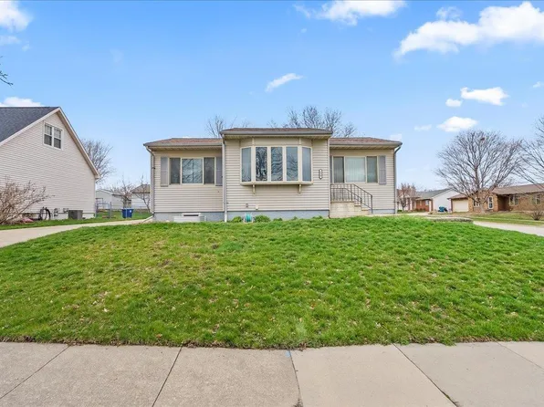 629 Sonya Dr, Waterloo, IA 50702