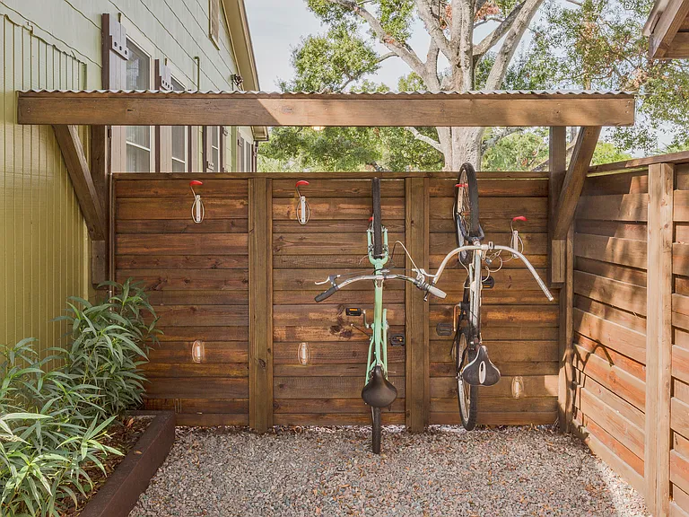 301 S Gomez Ave #G — Photo 18
