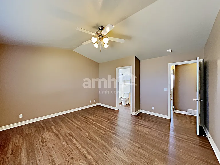 2216 S 2685 W — Photo 7