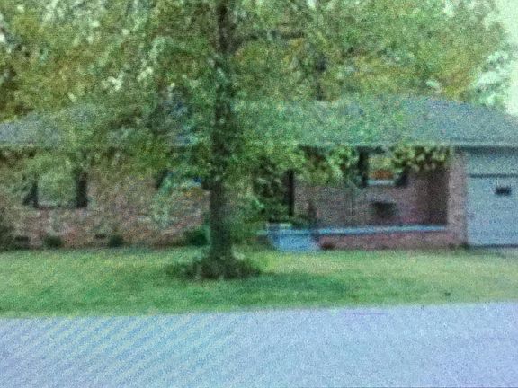 2nd image of 18 E 15th St