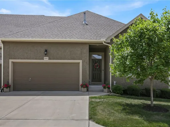 16665 W 168th Ct, Olathe, KS 66062