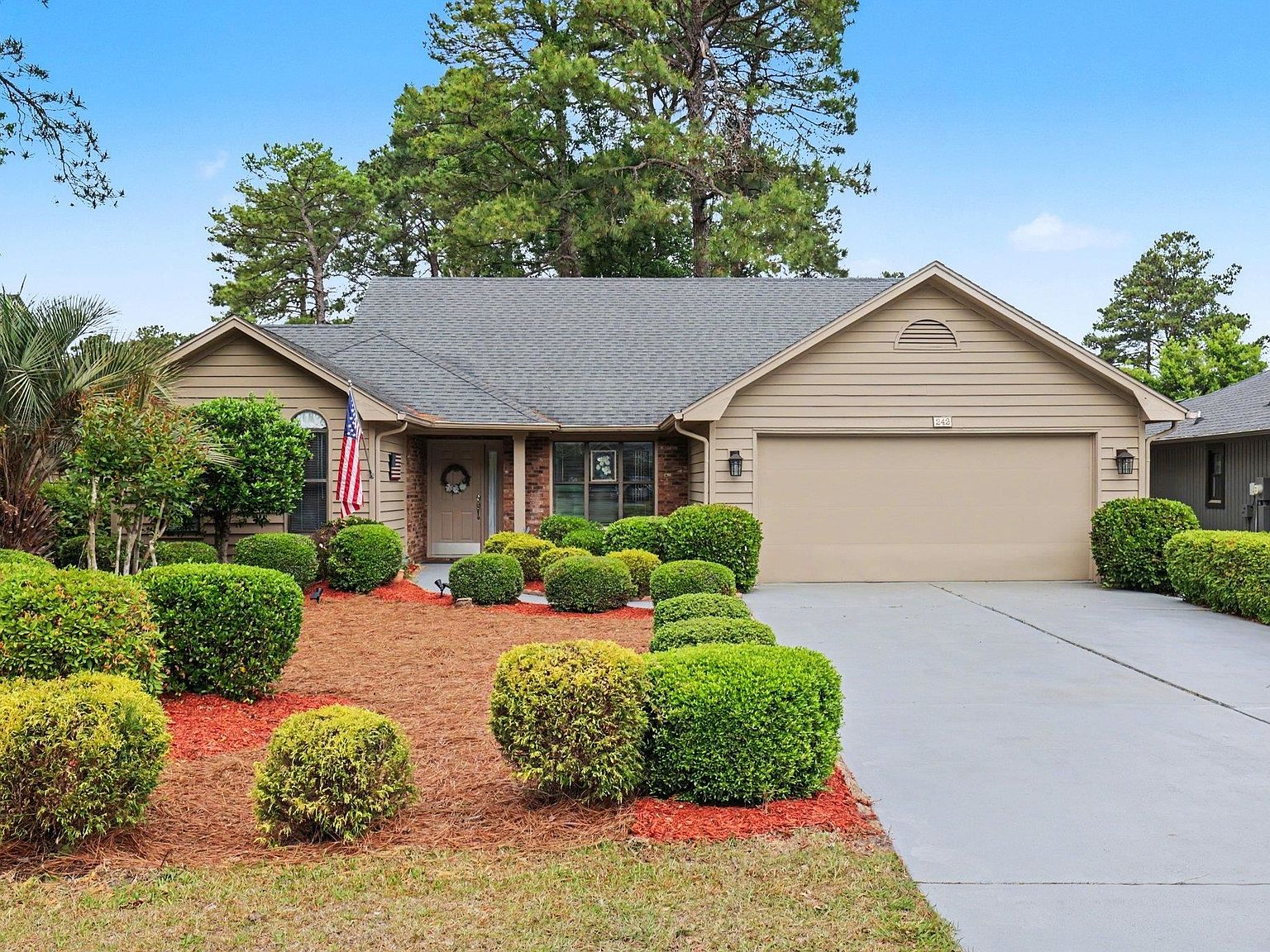 242 Cottonwood Ln.