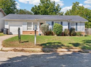 1204 Bales St, Cleburne, TX 76033