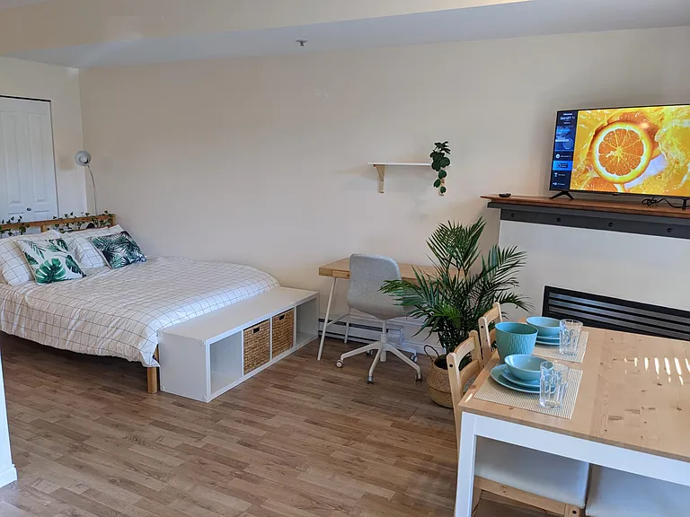 2375 Broadway W #19 — Photo 11