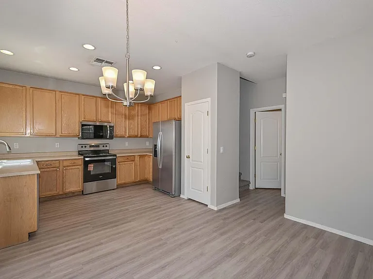 223 S 119th Dr — Photo 28