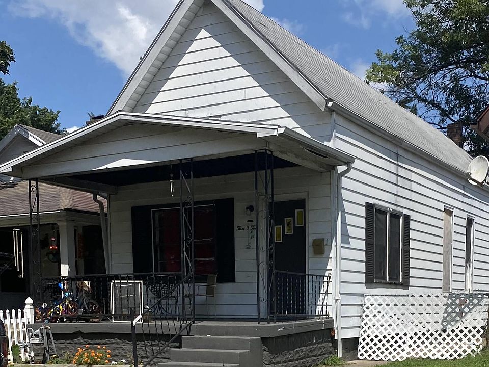 1st image of 302 E Louisiana St