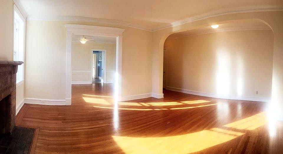 Living Room/Dining Room