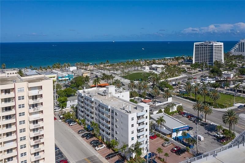 1st image of 2900 Banyan St APT 601