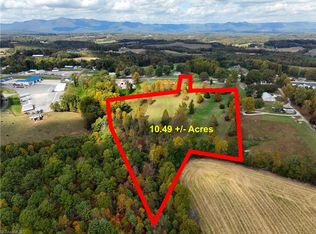 105AC W Pine St, Mount Airy, NC 27030